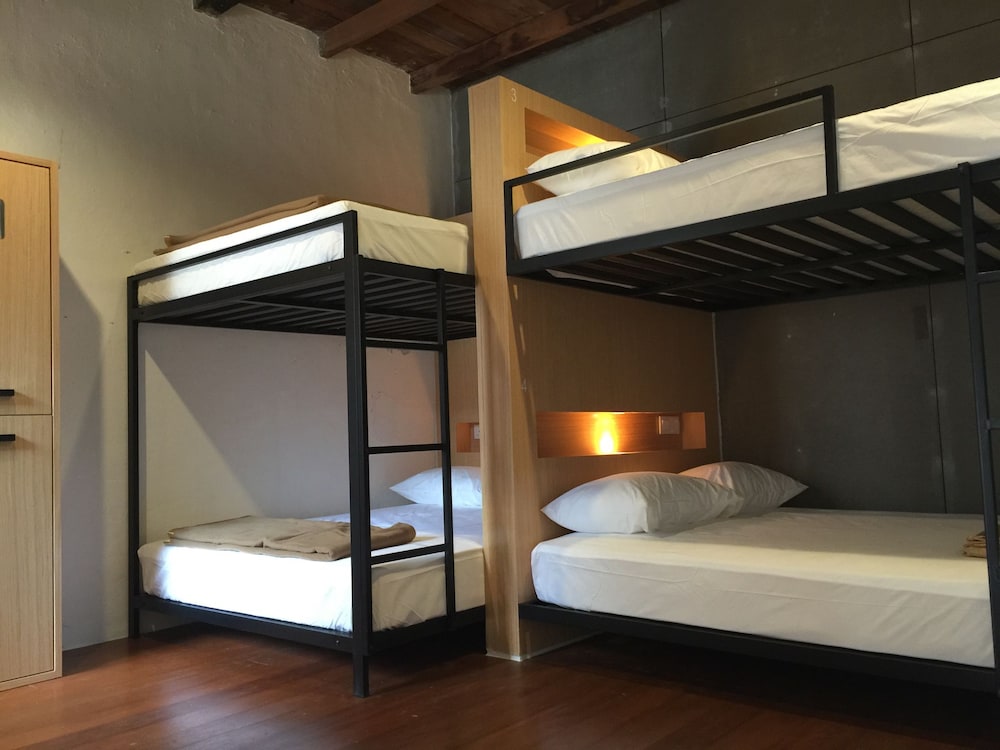 The Frame Guesthouse 22/55
