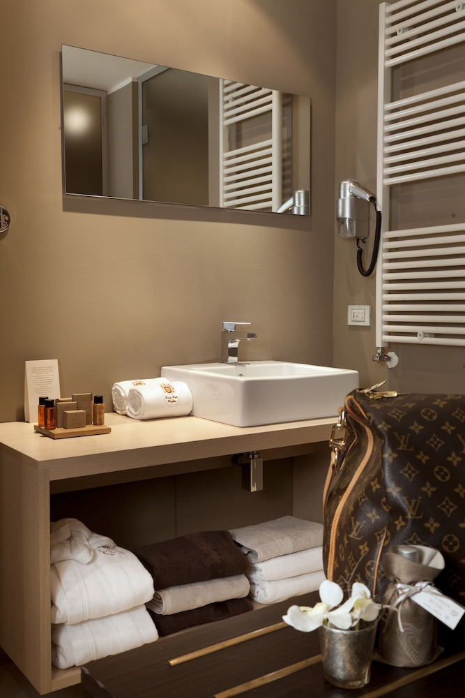 Grand Hotel Paradiso 29/30