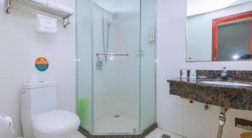 GreenTree Inn Chongqing Longhu Times Tianjie Xietaizi Subway Station Hotel 37/50