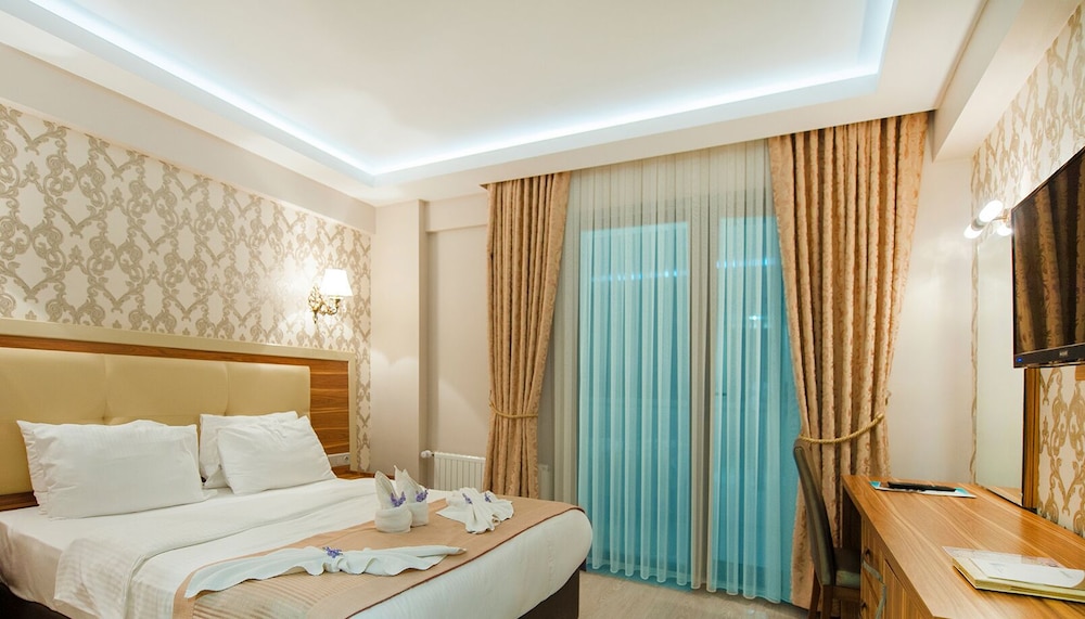 WHITE TUANA THERMAL YALOVA 17/69