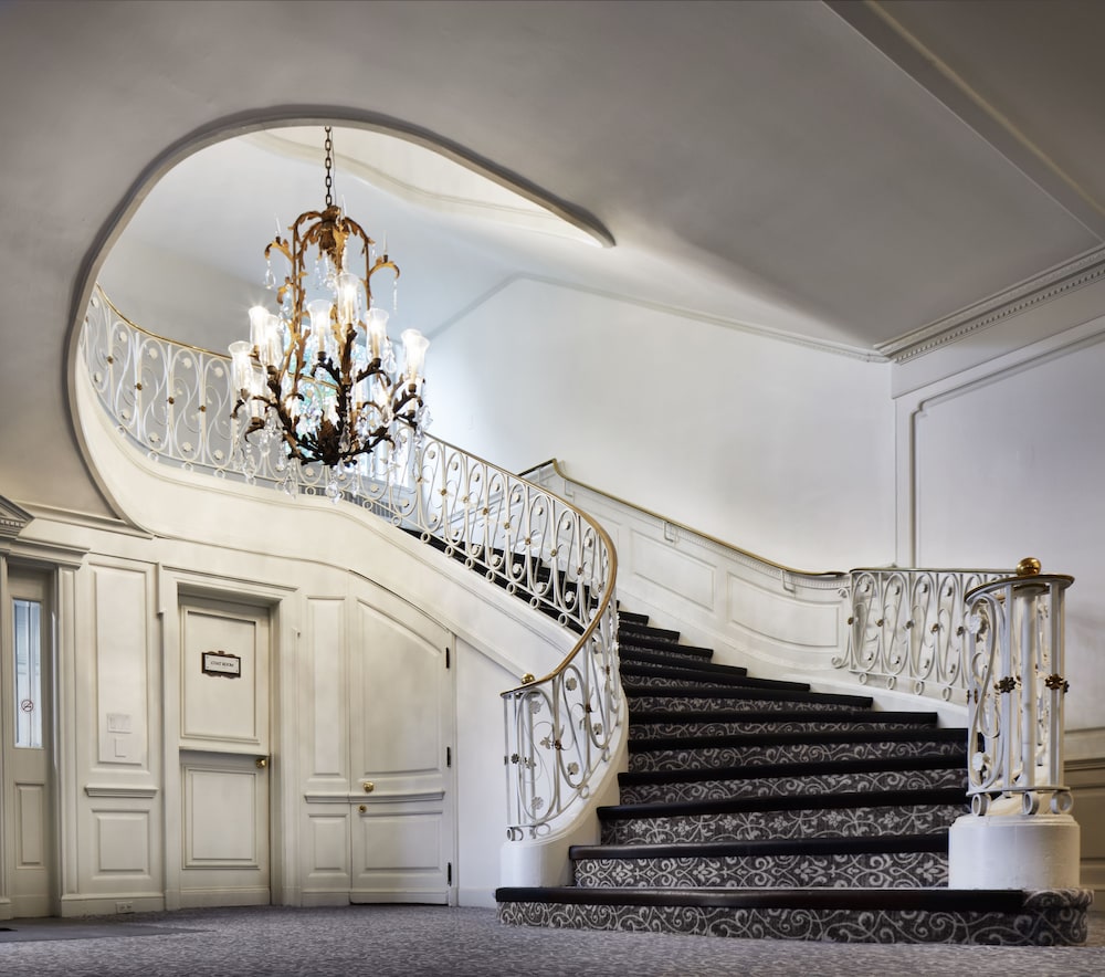 Tarrytown House Estate 20/50