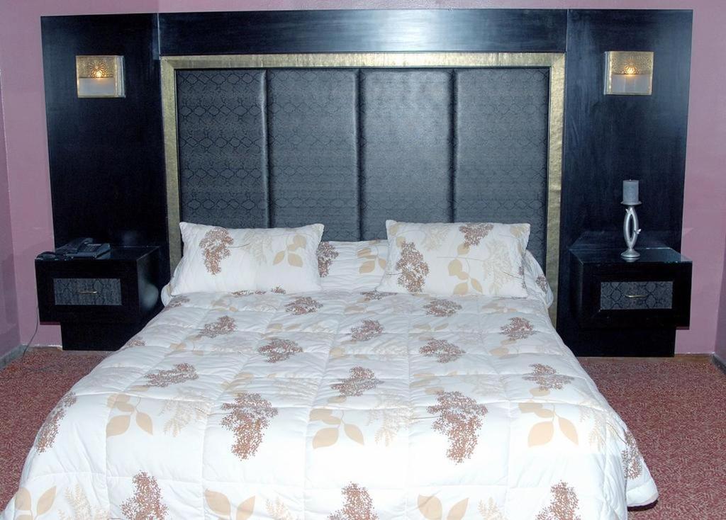 Hotel Continental Khenifra 7/25