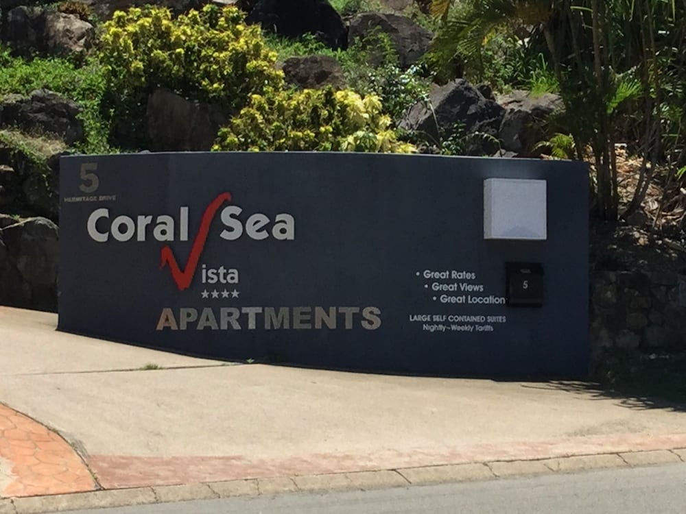 Coral Sea Vista Apartments 9/58
