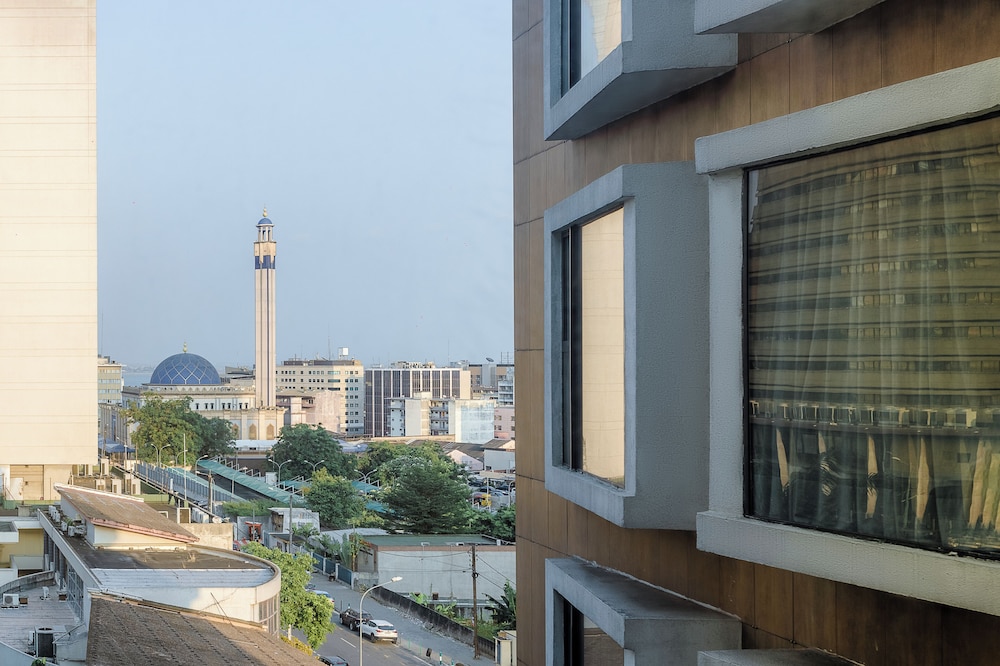 Seen Hotel Abidjan Plateau in ABIDJAN