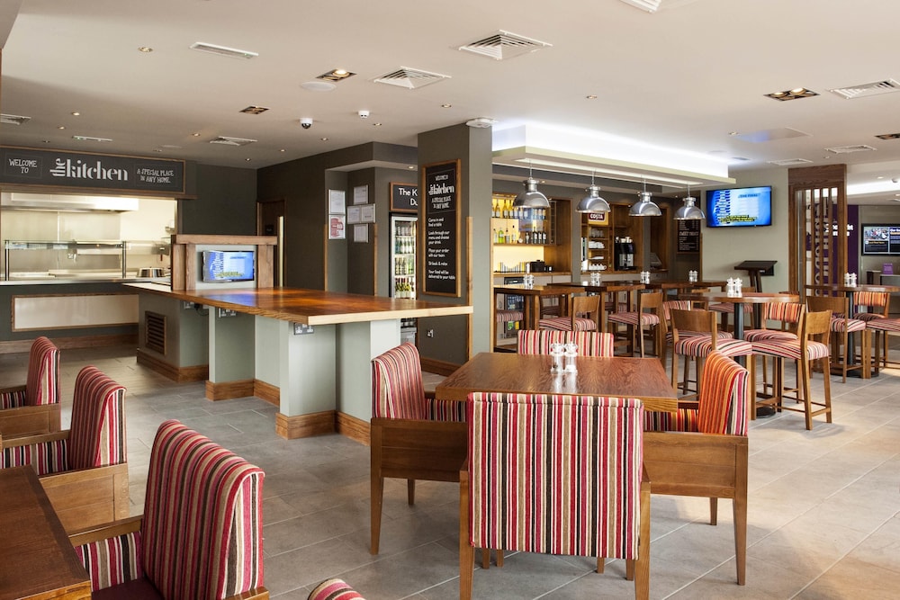 Premier Inn Dudley Town Centre 23/31