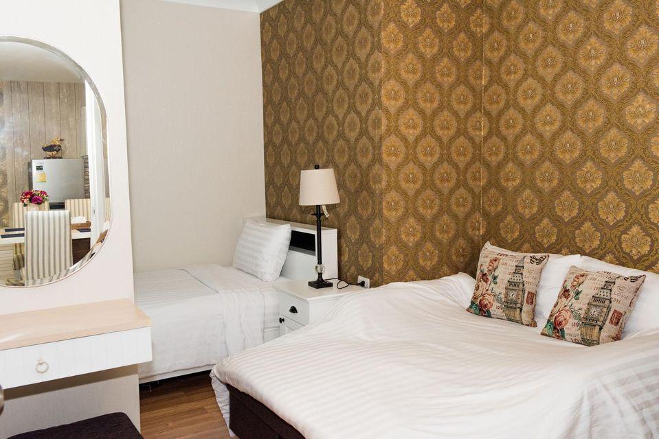 2 Bedrooms, 2 Bathrooms