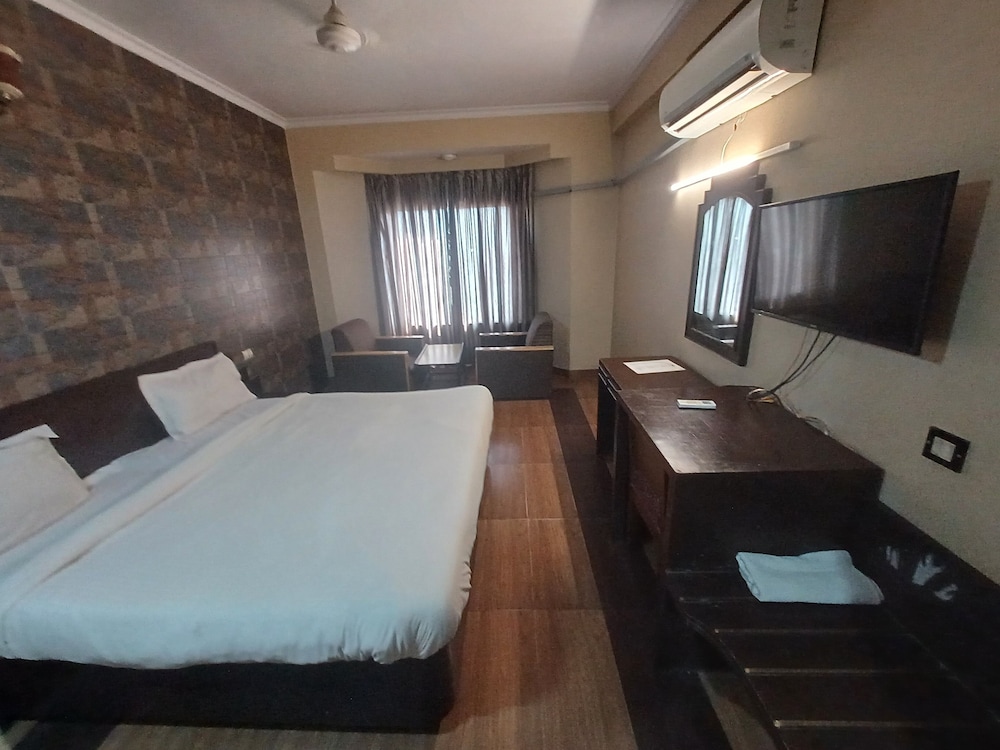 Hotel Maya International 18/50