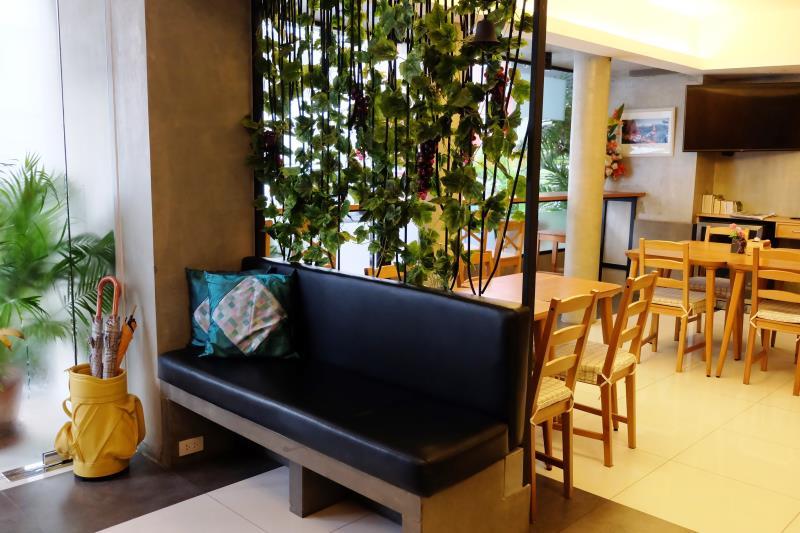 Cozy At 9 Hotel And Kitchen 73/85