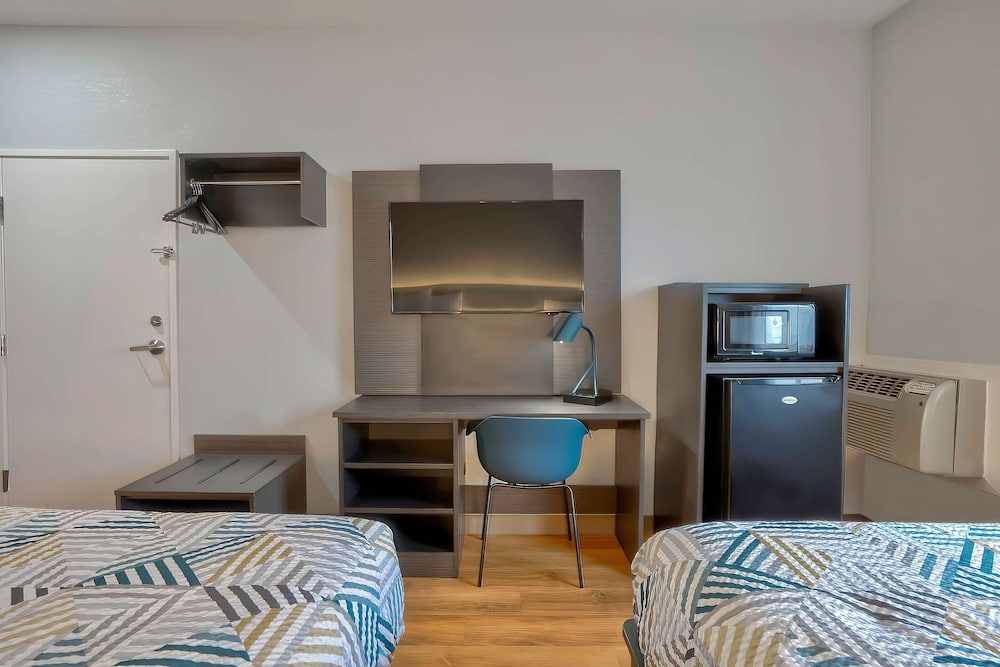 Motel6 Denison, TX 30/56