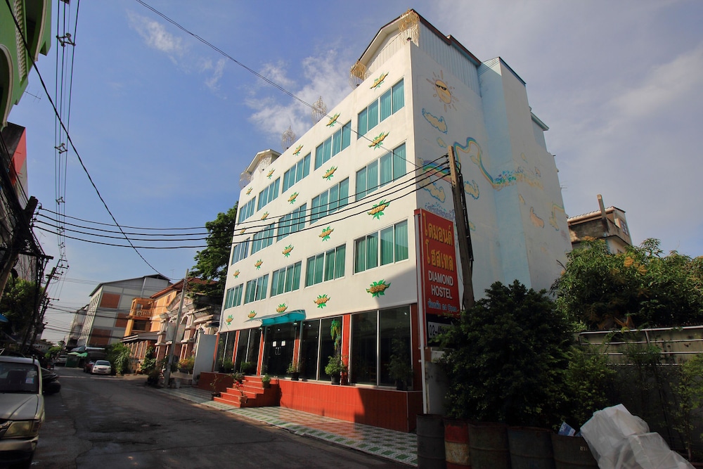 OYO 410 Diamond Boutique Hostel 2/20