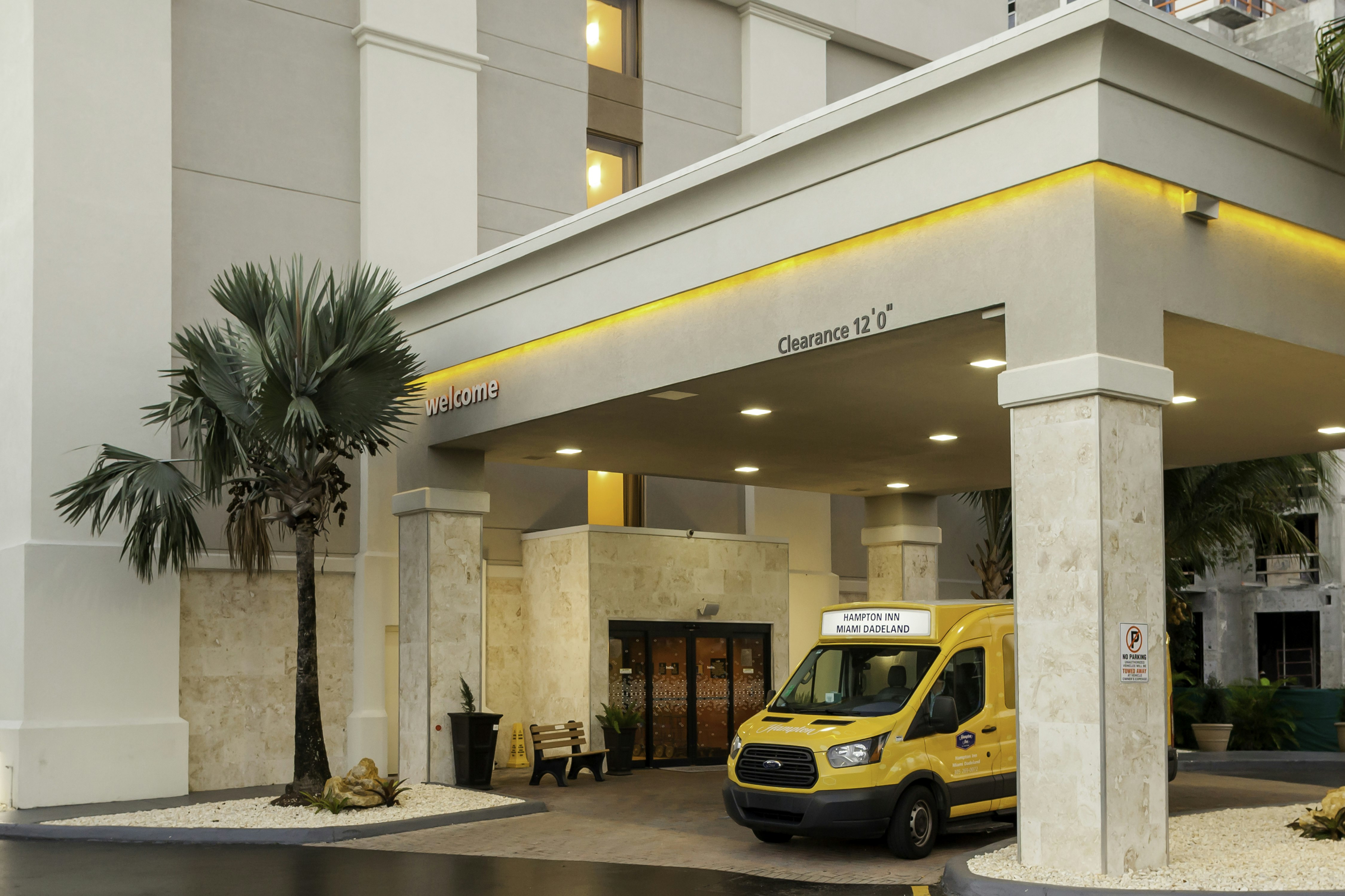 Hampton Inn Miami Dadeland 39/43