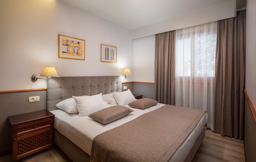 APARTHOTEL TAMARIS 16/74