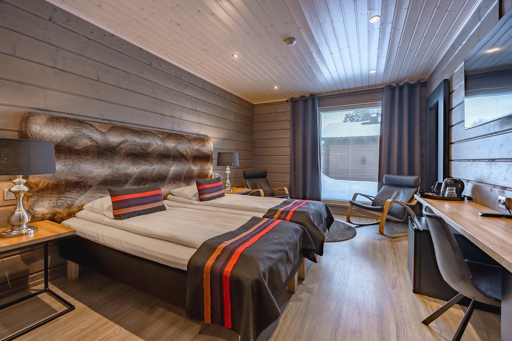 Wilderness Hotel Inari 11/65