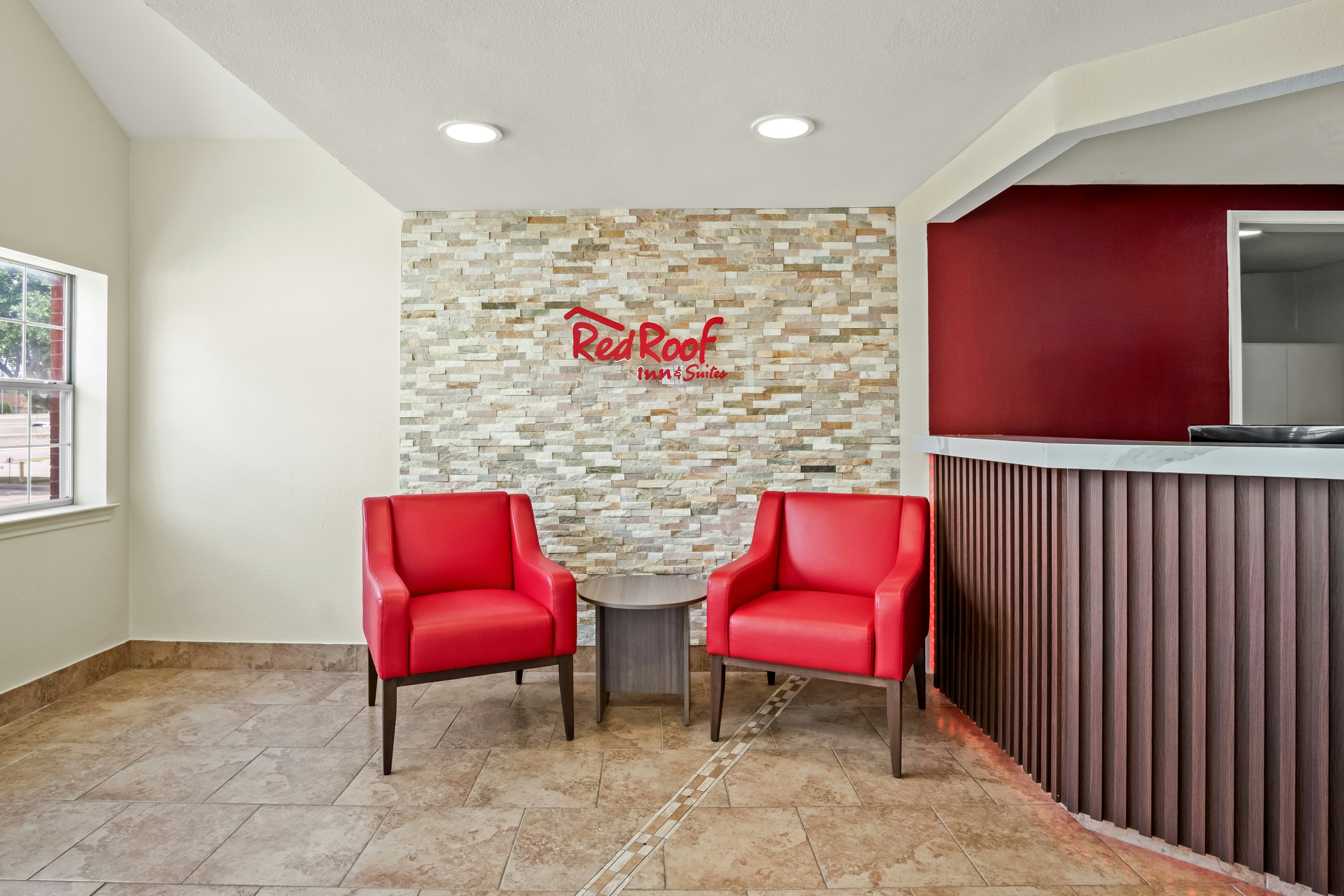 Regency Inn & Suites DFW 28/36