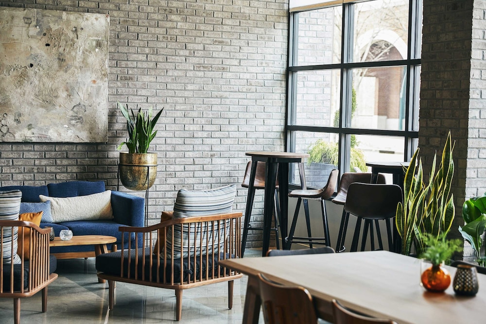 Kinley Chattanooga Southside, a Tribute Portfolio Hotel 10/42