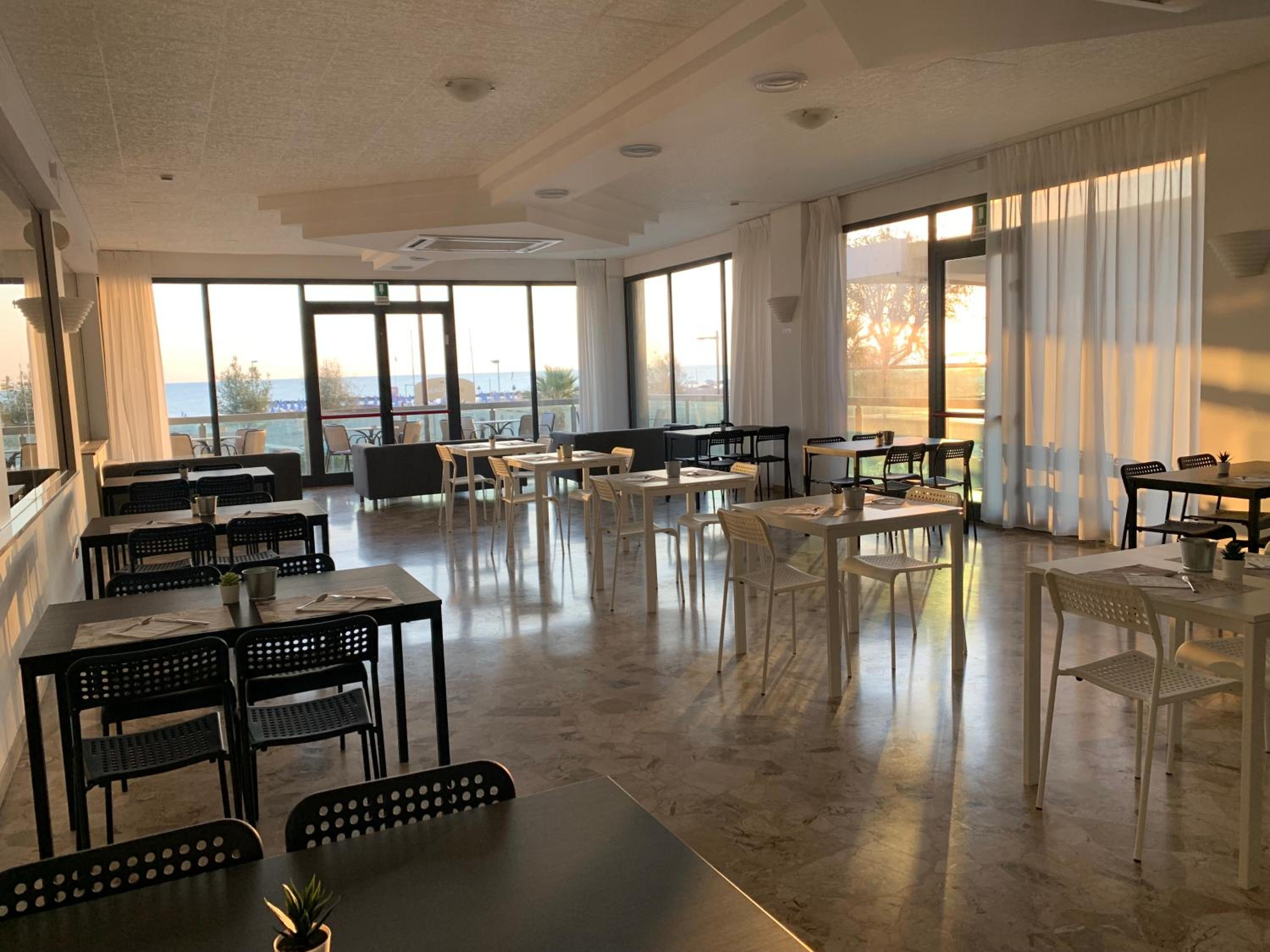 Hotel Tritone 34/50