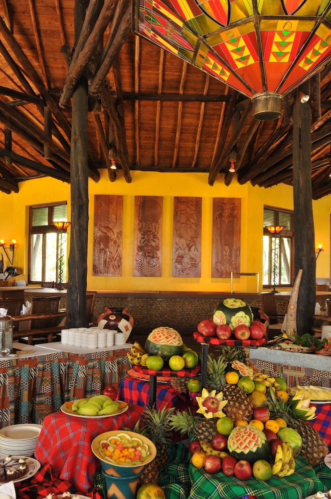 Ol Tukai Lodge Amboseli 7/50