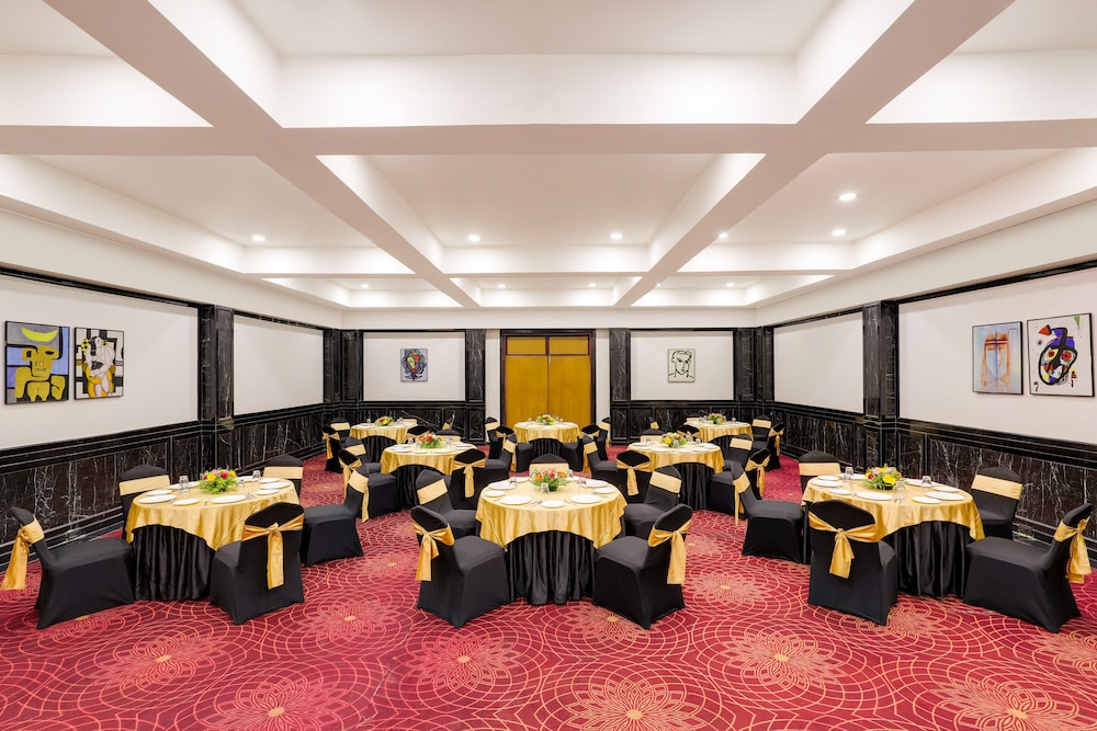 Lemon Tree Hotel Indore 47/57