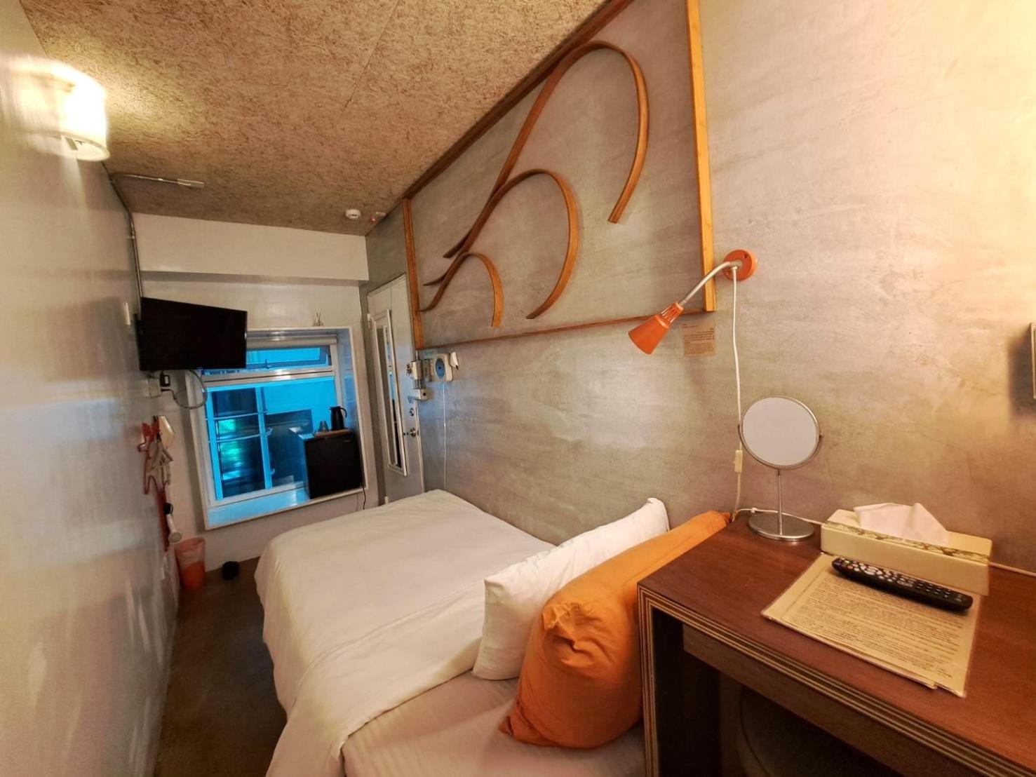 Room, Single, No Window