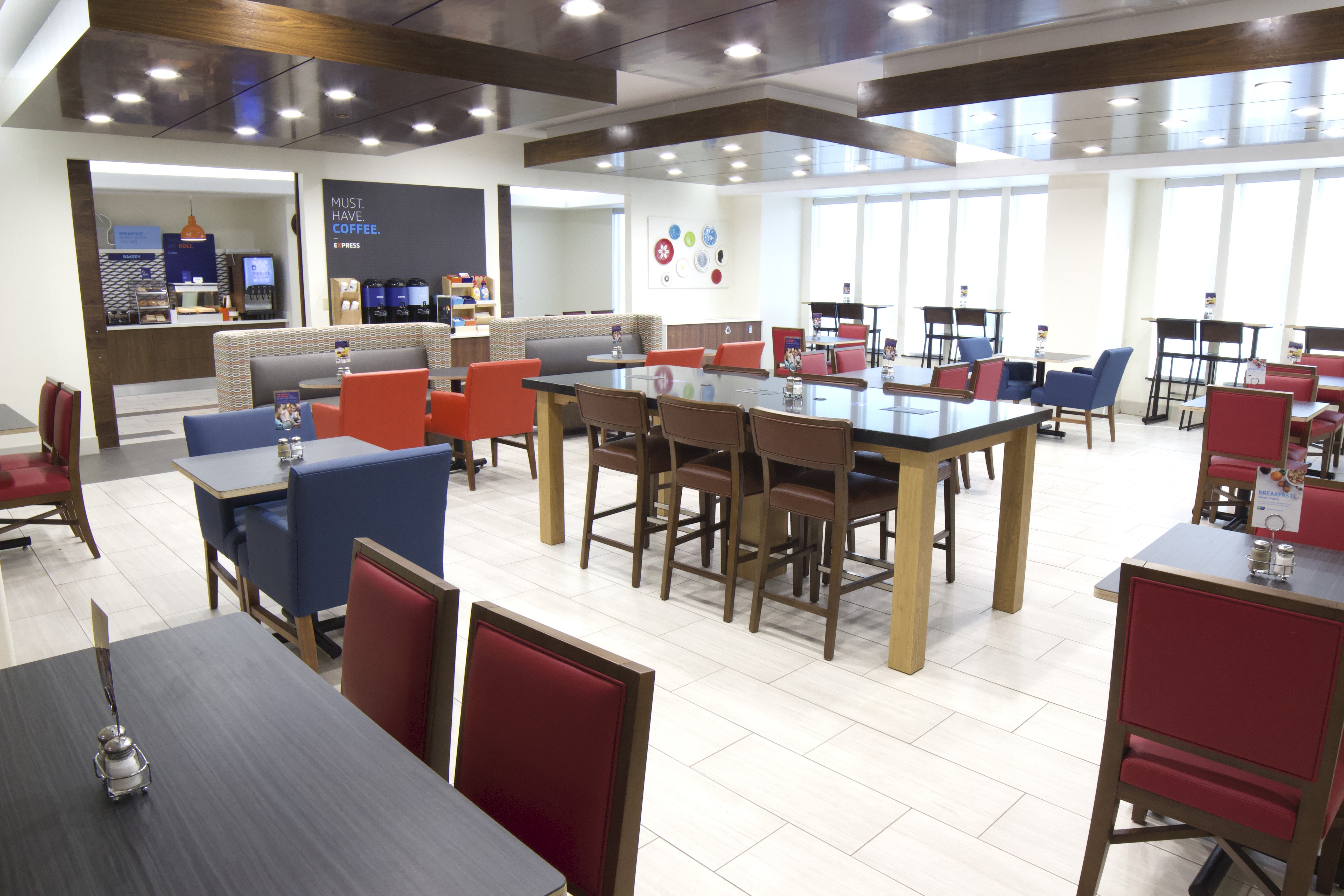 Holiday Inn Express Hotel & Suites Seguin 37/49