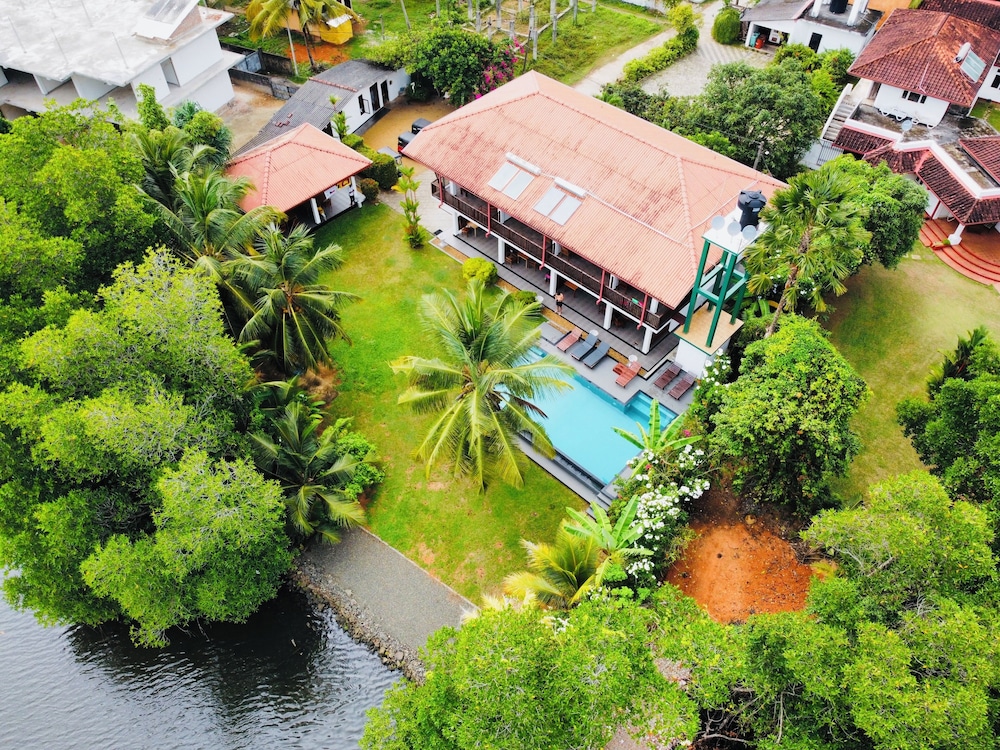 Lagoon Bentota 28/37