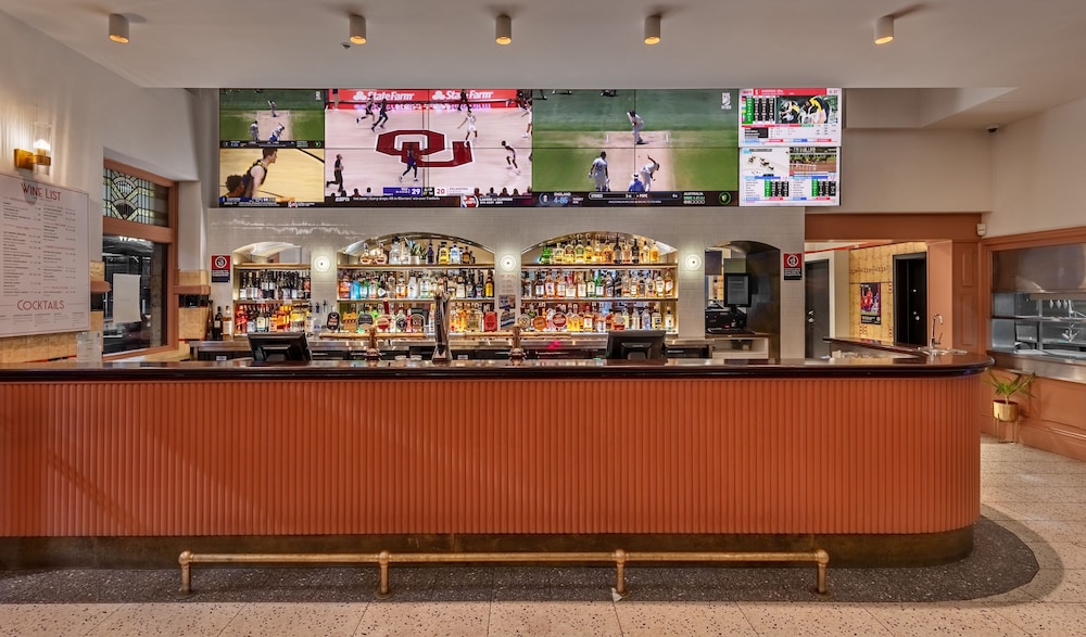 Criterion Hotel Sydney 54/64