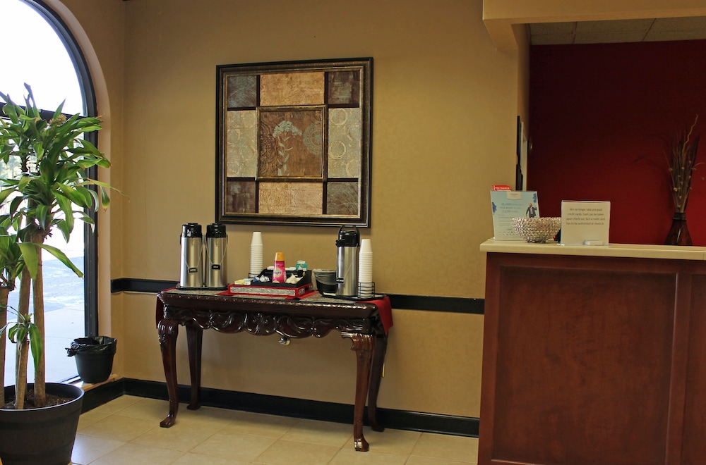 Cottonwood Suites Savannah Hotel and Conference Center 16/71