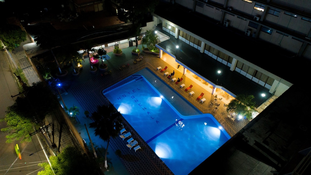 Hotel Tonchala 6/58