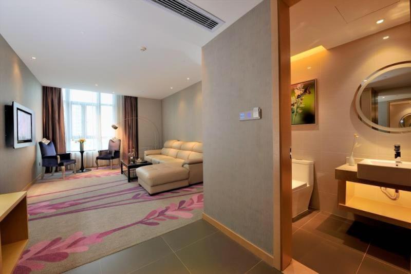Lavande Hotels (Shanghai Jiading Xincheng Stadium) 23/93