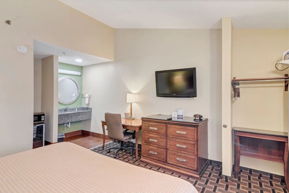 Savannah Garden Hotel 23/41