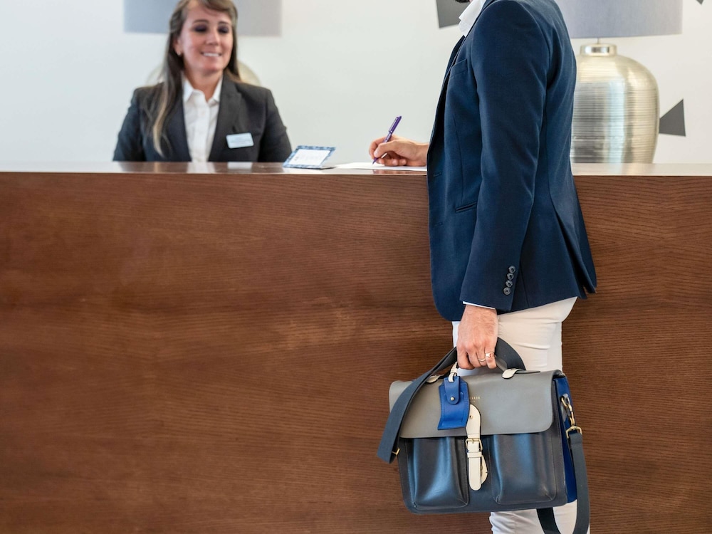 Mercure St. Julian s Malta 3/69