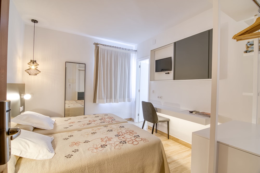 Hostal La Isla 12/32