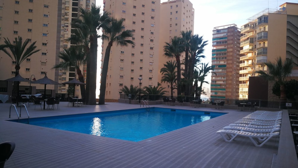 Mont Park Hotel 26/33
