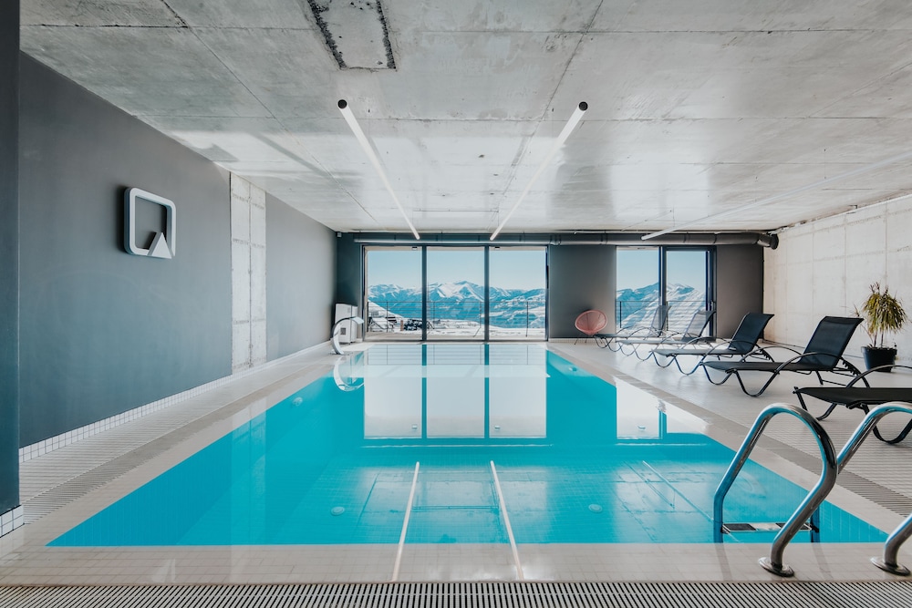 Quadrum Ski & Yoga Resort 36/68