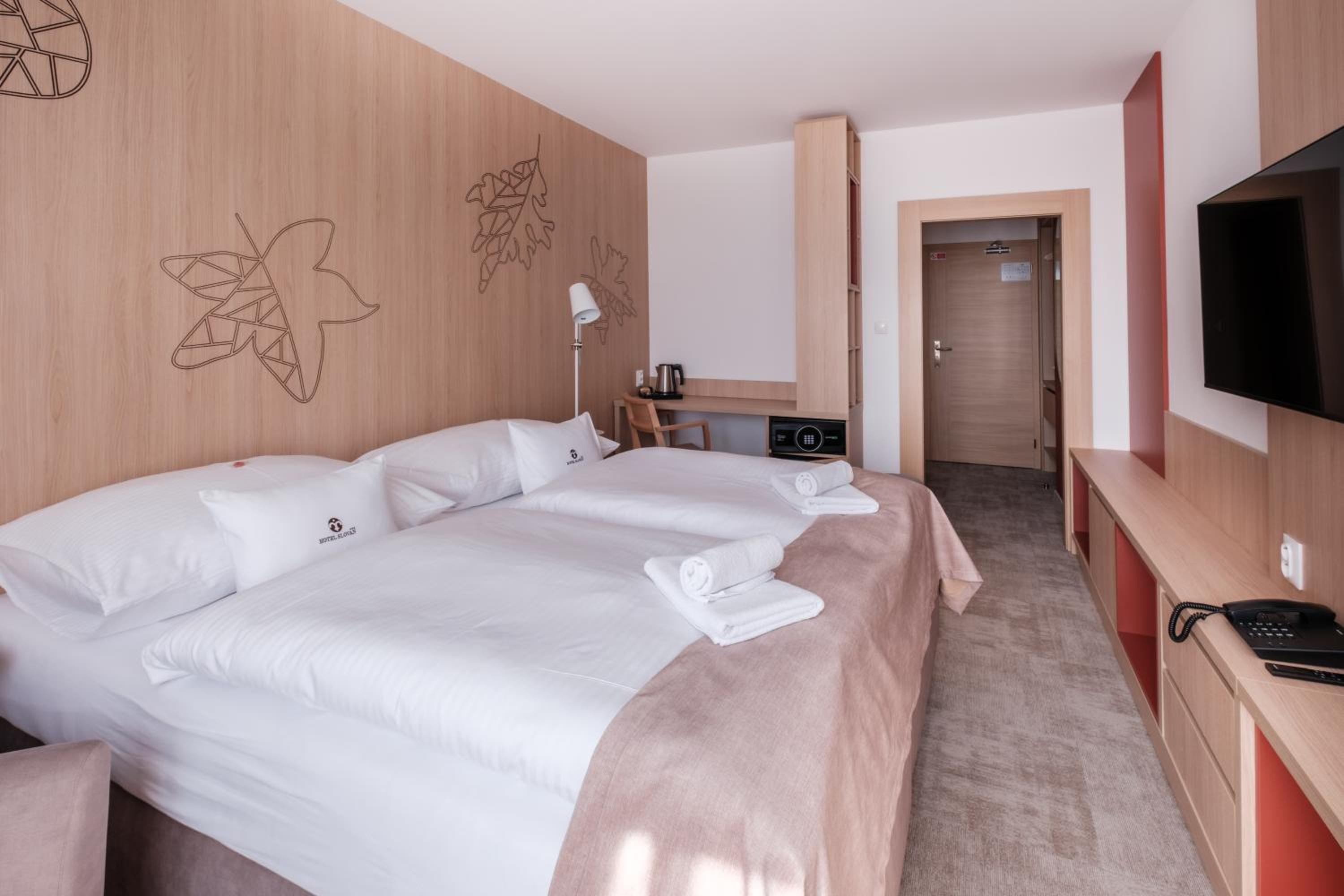 Hotel Slovan 16/100