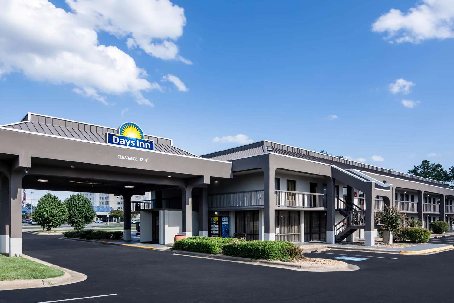 Days Inn By Wyndham Wilson 4/41
