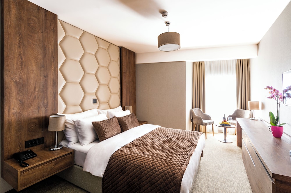 STANDARD, DOUBLE BED