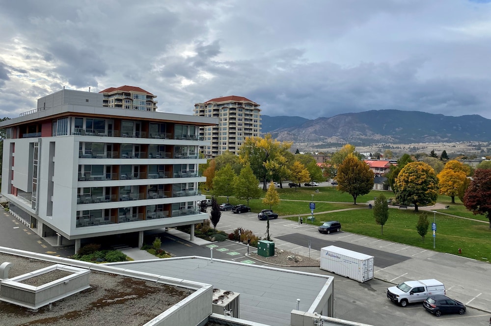 Penticton Lakeside Resort 43/58