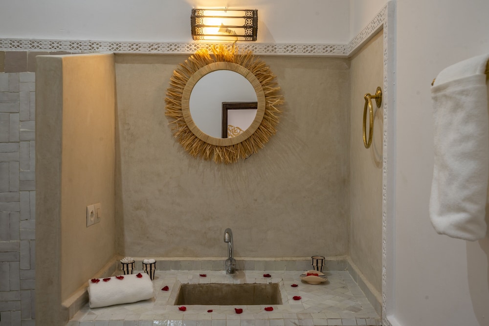 Riad Cornes de Gazelle 8/43