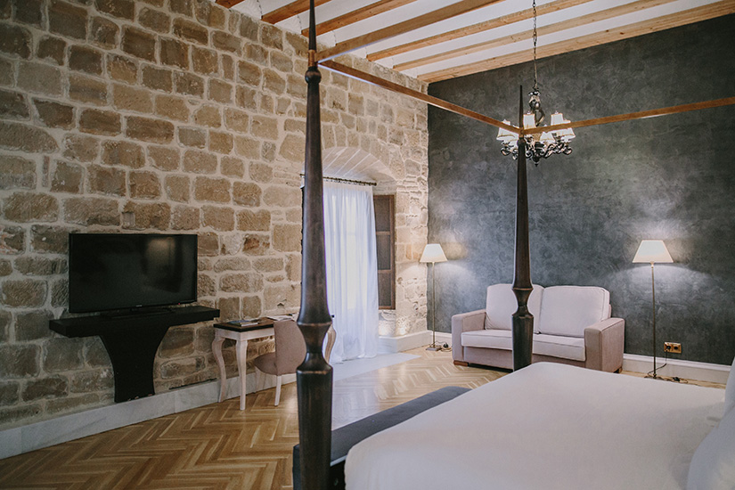 Junior Suite De Luxe، Palacio De Ubeda 3/3