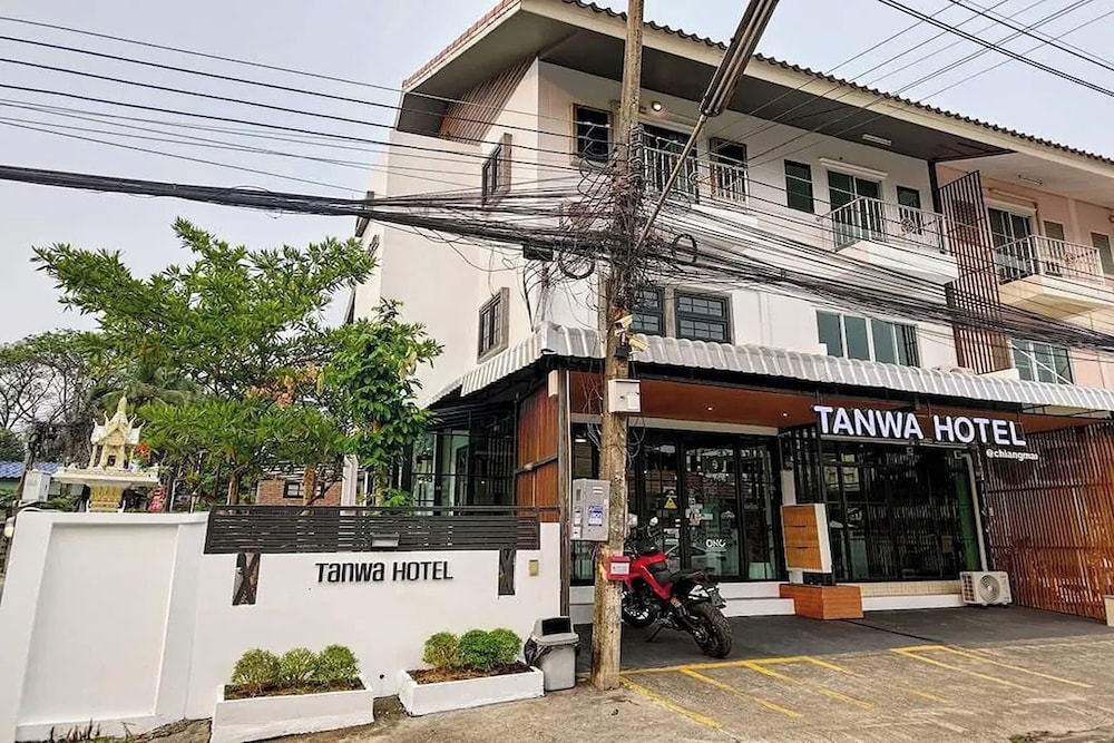 Tanwa Hotel 4/50