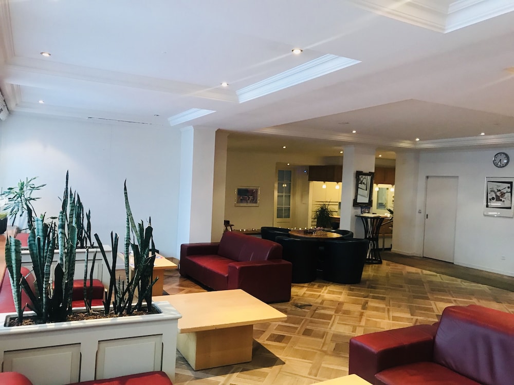 Park Hotel Bellevue Lenk 34/48