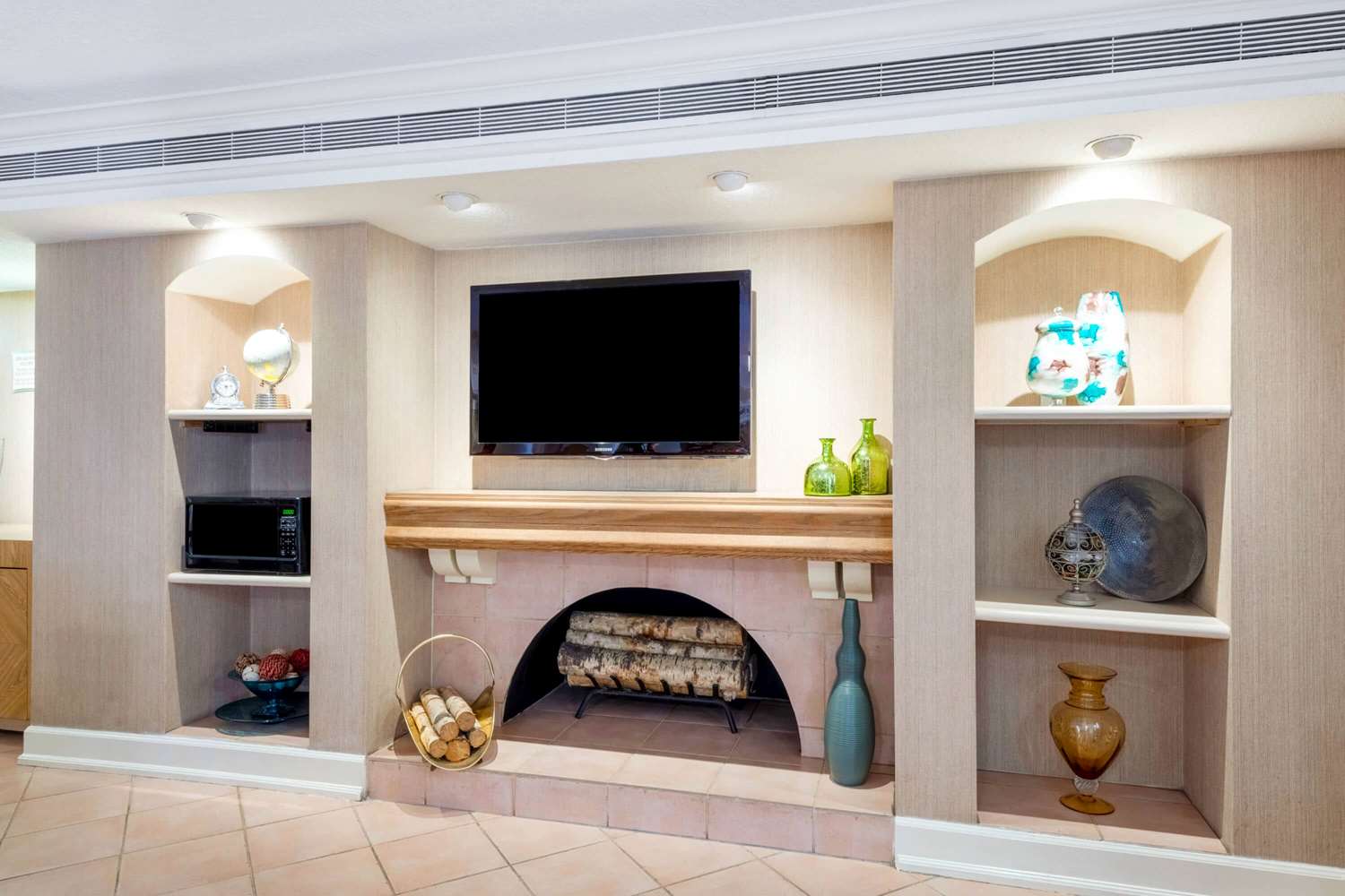La Quinta Inn by Wyndham Deerfield Beach I-95 at Hillsboro E 28/34