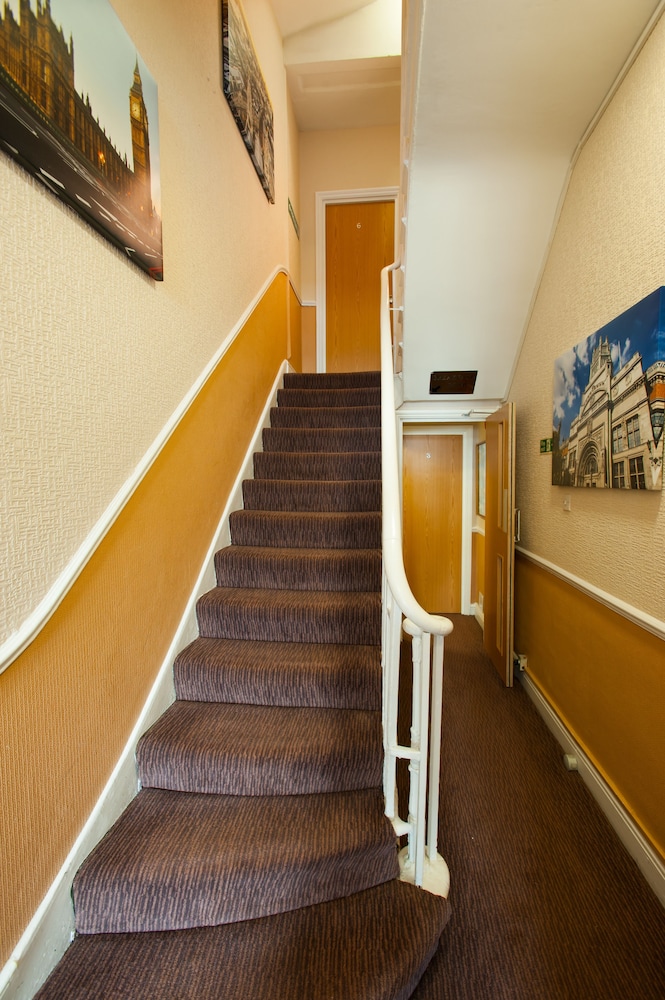 The Dover Hotel 31/43