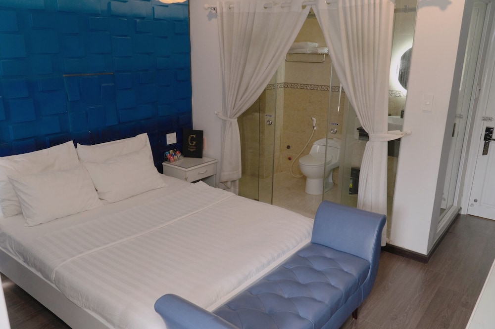 Galaxy Hotel 20/74