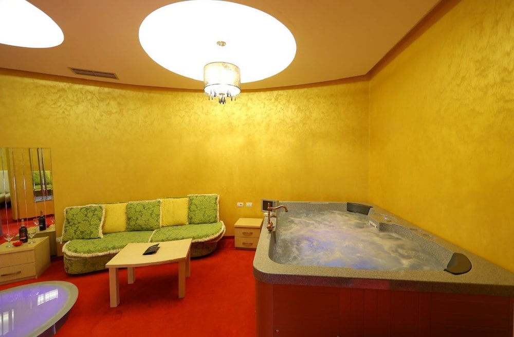 Hotel Gjuta 21/28