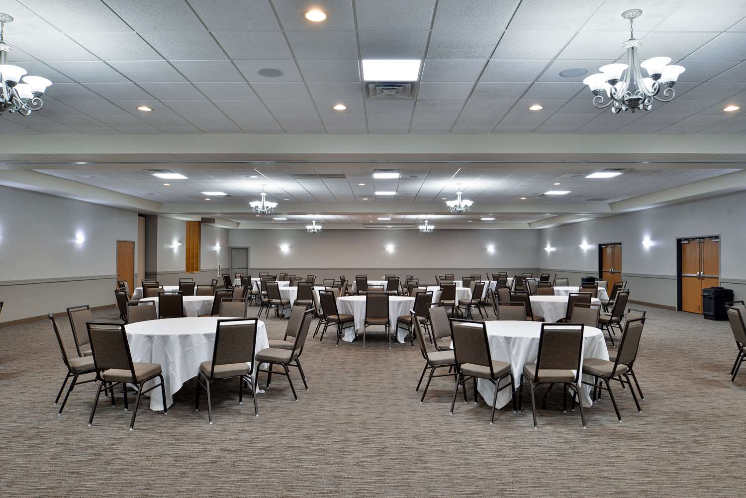 Comfort Inn And Suites Madison North 39/45