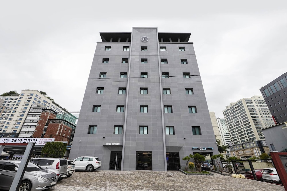 Browndot Hotel Suwon City Hall 1/37