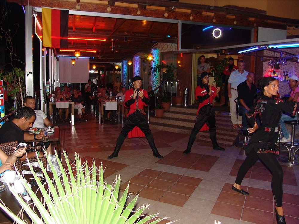Kleopatra Ikiz Hotel 30/50