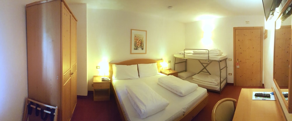 Hotel Grizzly 15/50